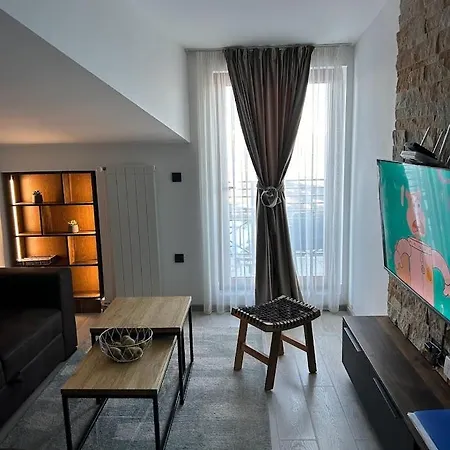 Milmari & - N Lux 108 아파트 *