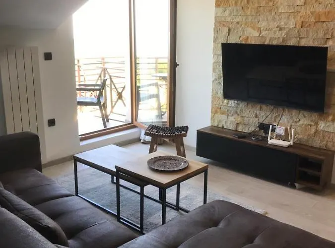 Milmari & - N Lux 108 Апартаменты *