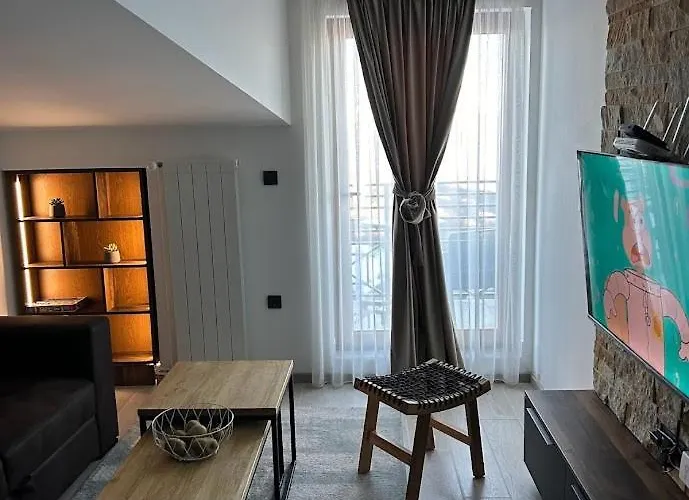 Milmari & - N Lux 108 Апартаменты *