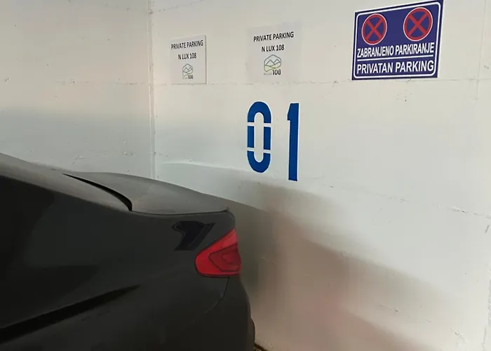 Milmari & - N Lux 108 Апартаменты *