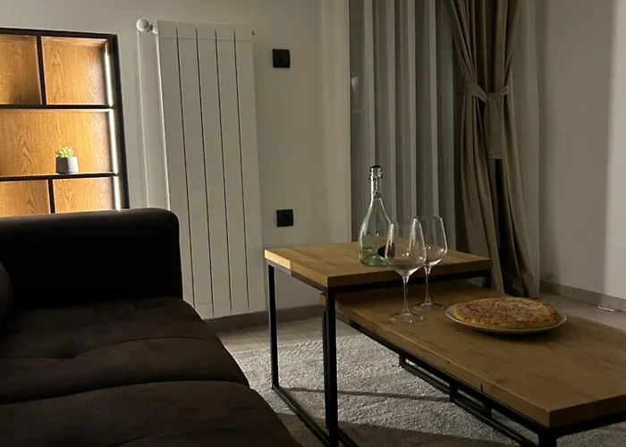 Milmari & - N Lux 108 Apartman